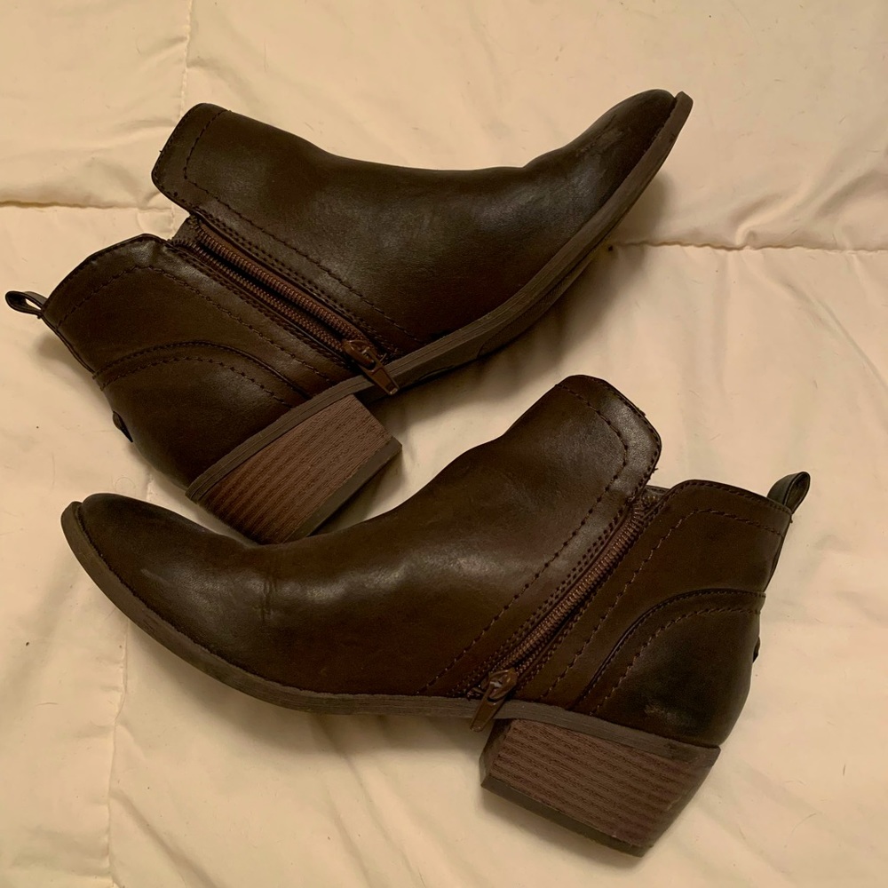 Guess Booties - Excellent Condition Dark Brown Size 8